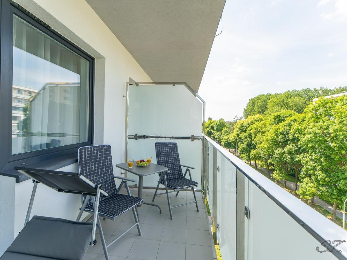 Blizej Morza 102 Z Prywatnym Garazem I Rowerami W Cenie Appartement Kołobrzeg Buitenkant foto